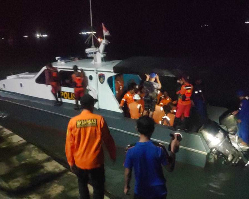 Dihantam Gelombang Tinggi, Kapal Tanker Tenggelam di Laut Arafuru
