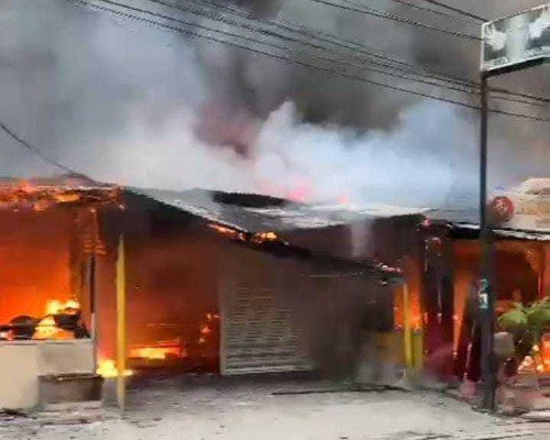 Tabung Gas Meledak,  6 Bangunan Ludes Terbakar