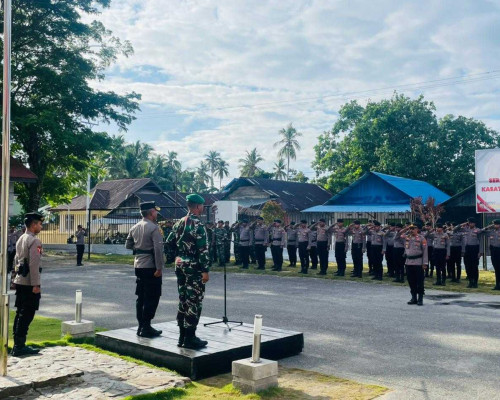 Polres Bursel dan Kodim 1506 Namlea Gelar Apel Sinergitas