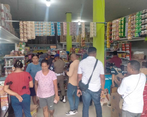 Jual Barang Kadaluwarsa, Indag Bursel Akan Sanksi Pemilik Tokoh