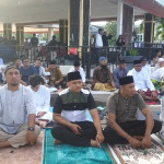 Ribuan Umat Muslim Shalat Id di Lapangan Merdeka
