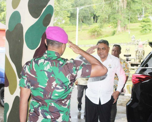Perkuat Sinergitas, Penjabat Wali Kota Sambangi Mako Yonmarhanlan
