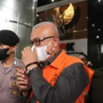 Kasus TPPU, Mantan Bupati Bursel Dituntut 4 Tahun Penjara