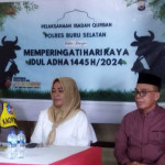 Rayakan Idul Adha, Polres Bursel Salurkan 8 Hewan Qurban