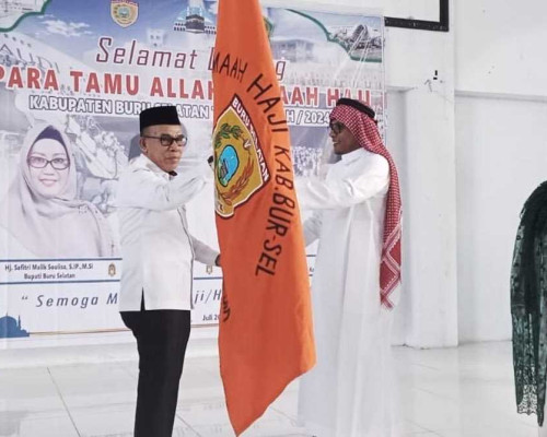 Tiba di Namrole, 41 Jamaah Haji Disambut Makatita