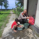 Tingkatkan Kreatifitas, Kapolsek Manipa Ubah Sampah Jadi Bantal 