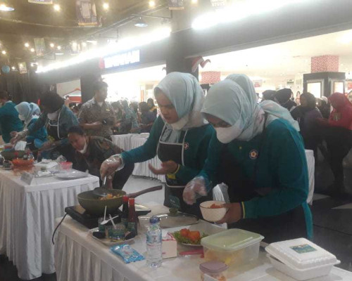 PLN Maluku-Malut Gelar Lomba Memasak Gunakan Kompor Induksi 