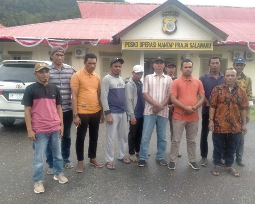 Polres Bursel Diminta Ungkap Pelaku Pengrusakan Puluhan Pohon Cengkih di Desa Leku