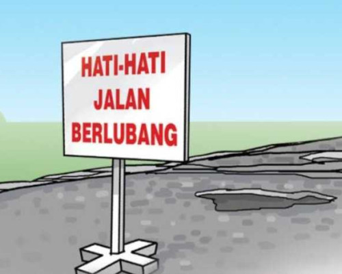 Pemkot Bakal Tutupi Jalan Berlubang di Ambon