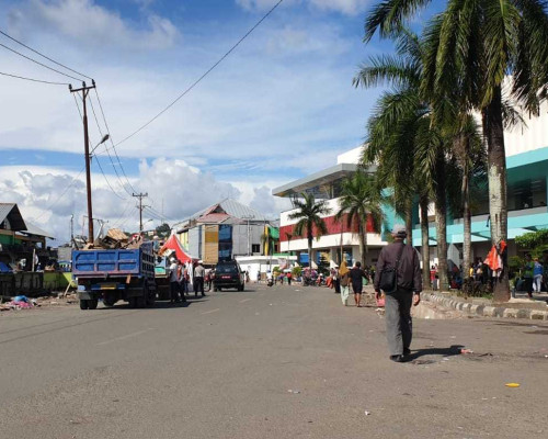 PKL Ditertibkan, Pasar Mardika Bebas dari Kemacetan