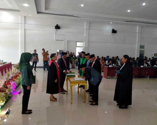 Tiga Pimpinan  DPRD Kabupaten Buru Selatan Resmi Dilantik 