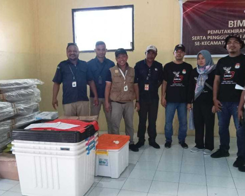 Bawaslu Malteng Pastikan Distribusi Logistik ke Banda Aman 