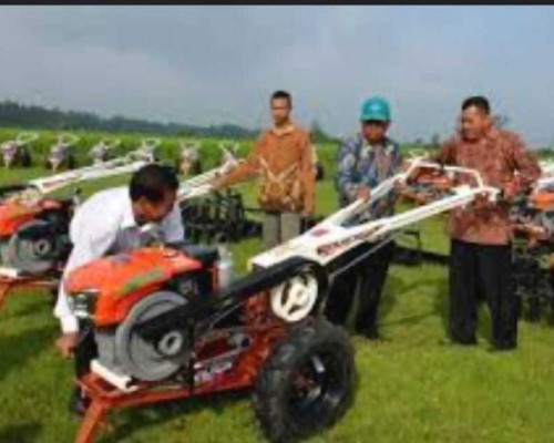 Tegas, Kementan Minta Petani Laporkan Pungli Bantuan Alsintan