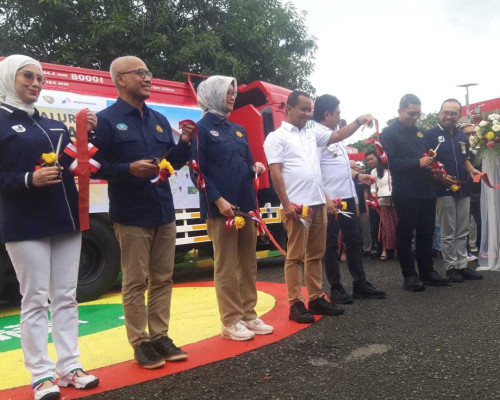 Menteri Bahlil Lahadalia Resmikan 31 Penyalur BBM Satu Harga di Ambon