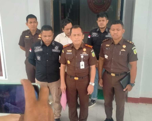 Kadis Perpustakaan dan Kearsipan Aru Ditetapkan Sebagai Tersangka
