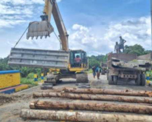 Balai Jalan Maluku Mulai Pasang Bailey Jembatan Wai Merth