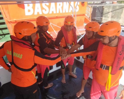 Wanita 65 Tahun Nekat Loncat dari Kapal Saat Berlayar di Perairan Tanjung Alang