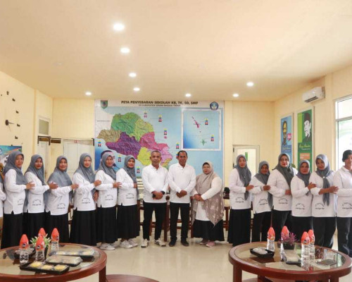 Pemkab SBT Dirikan SMP Palusiwa,Sudah Dapat Dana BOS Perdana