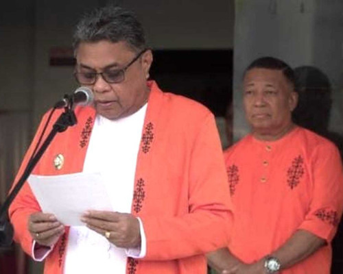 Dominggus Kaya Resmikan Gedung Baru Puskesmas Air Salobar 