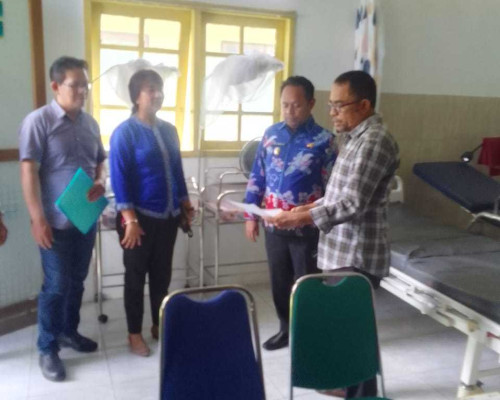 Wakil Bupati Malteng Sidak Kantor Camat dan Puskesmas di Salahutu