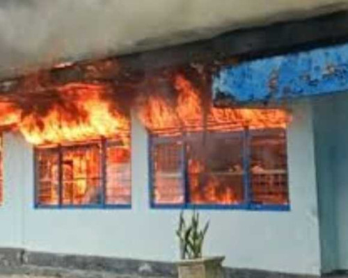 Kantor PDAM Malteng Hangus Terbakar