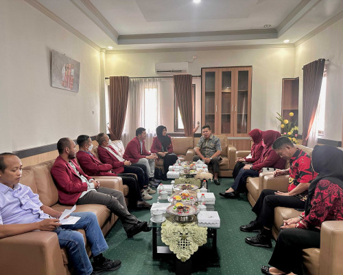 Audiensi Manajemen Institut Bisnis dan Keuangan Nitro dengan Ketua DPRD Kabupaten Gowa