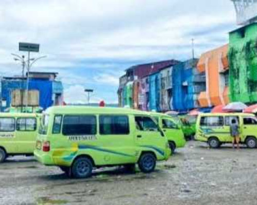 Terminal Mardika Kosong, Angkot Malah Parkir di Luar