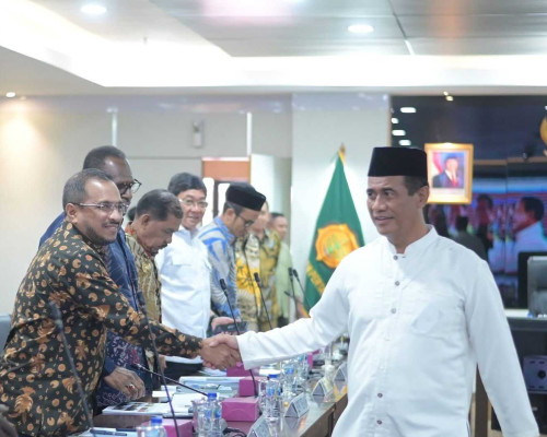 Temui Menteri Pertanian,Bupati SBT: Ada Angin Segar Yang Didapatkan