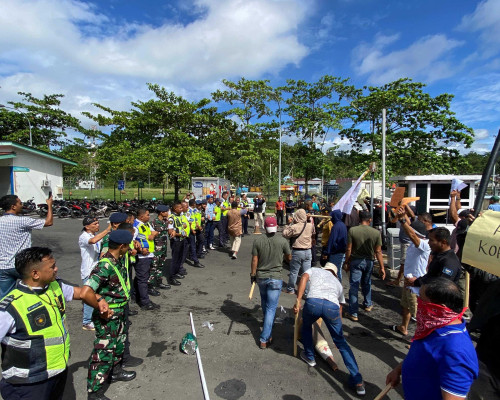 Perkuat Kesiapan Personel, Bandara Pattimura Ambon Gelar Simulasi PKD