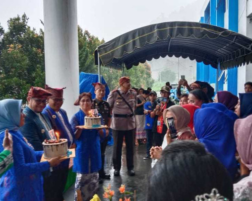 Peringati HUT ke 17,  La Hamidi Sampaikan Rasa Hormat Untuk Para Pejuang Pemekaran Bursel