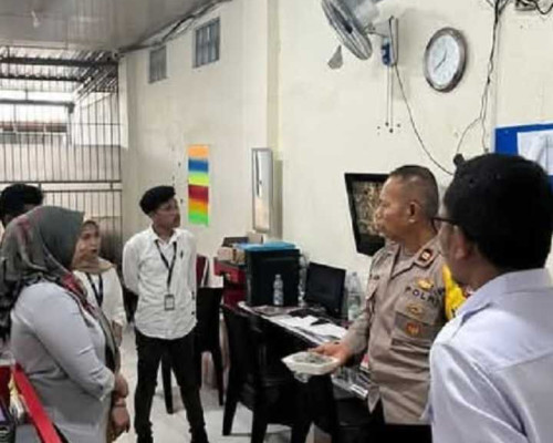 Heboh! Kurma MBG Diduga Expired Ditemukan Berbelatun 