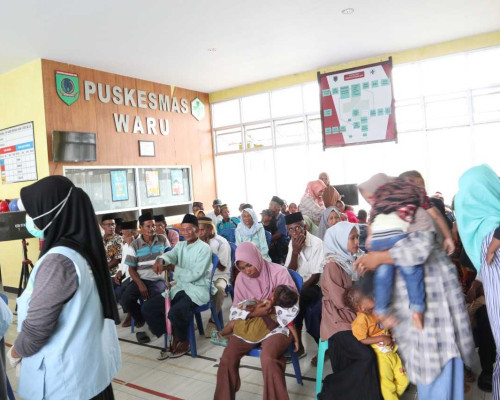 Puskesmas Waru-PT. Strata Pasific Gelar Pemeriksaan Kesehatan Gratis dan Bagi Makanan Tambahan