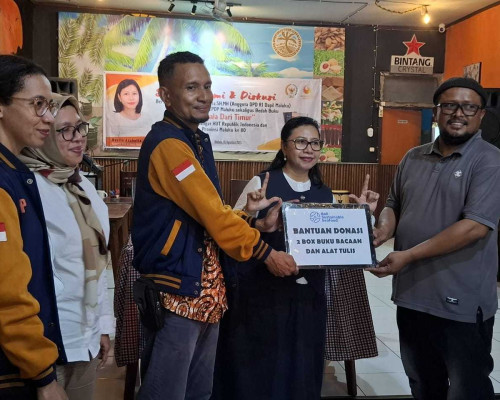 Senator Novita Anakotta-Mata Garuda LPDP Maluku Gelar Diskusi dan Bedah Buku 'Menyala dari Timur'