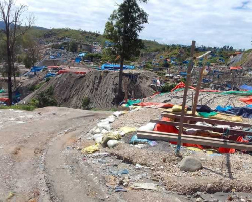 Ibrahim Wael Minta Gubernur dan Bupati Buru Tegakkan Kebenaran di Gunung Botak