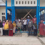 Warga Palang Kantor Negeri Danama,Tolak Pergantian Pj Baru