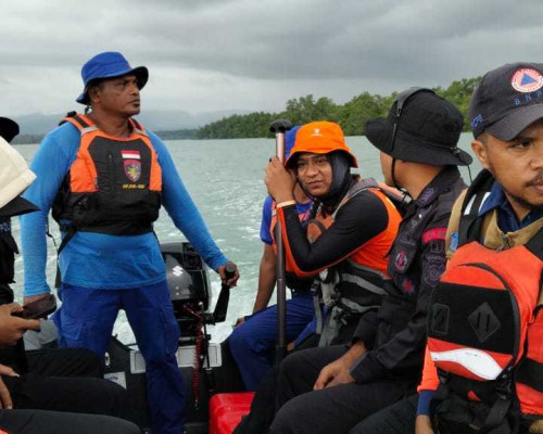 Berumur Belum Sepekan, LRB Muhammadiyah Malteng Terlibat Pencarian Korban Hilang di Laut
