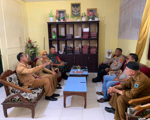 Ditolak Orang Tua Wali Murid,Kepsek SD Negeri 5 Bula: Kita Jalan Sesuai SK Bupati