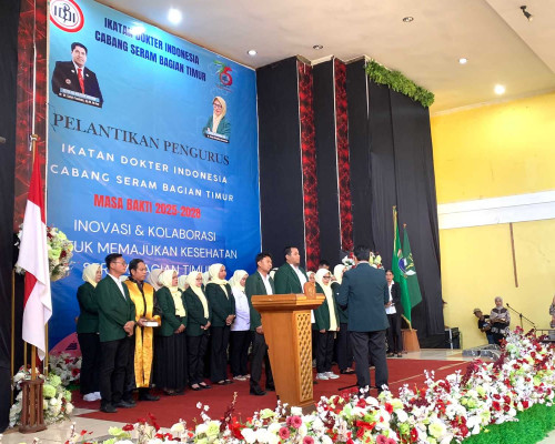 Lantik Pengurus Baru di SBT,Tualeka Tegaskan IDI Harus Jadi Mitra Pemerintah Daerah