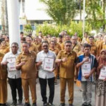Ratusan Pelaku Usaha Terima Bantuan dari Pemkot Ambon 
