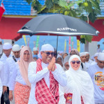 Bersama Istri, Bupati Hadiri Budaya Ma’atenu Pakapita Matasiri di Pelauw