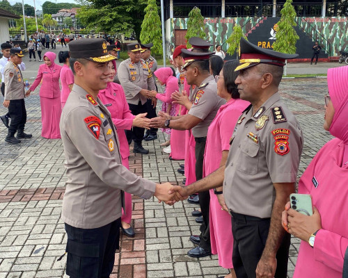 Ribuan Personil Polda Maluku Naik Pangkat, Ada Bachrie Hehanussa 