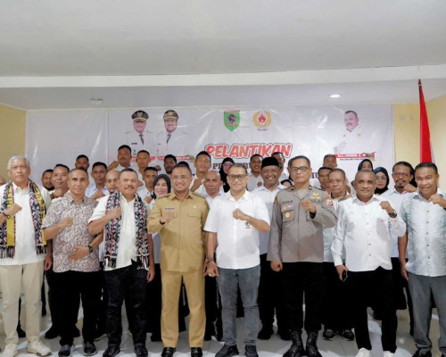 Pengurus KONI SBT Dilantik, Fachri Sampaikan Tiga Hal Penting 