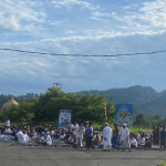 Bupati dan Masyarakat Shalat Ied di Alun-alun Kota Namrole 