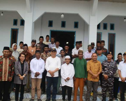 Warga Wahayum Keluhkan Transportasi, Bupati Aru Janji Tambah Kapal