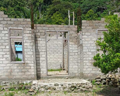 Pembangunan Posyandu Desa Effa Diduga Mangkrak, Warga Bilang Begini