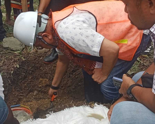Dukung Pemberdayaan KAT, Pemkab Bursel Bangun  Balai Sosial di Desa Wamsisi