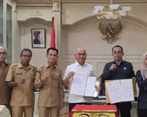 Bupati Aru Teken MoU Pengawasan Netralitas ASN Jelang Pemilu 2029